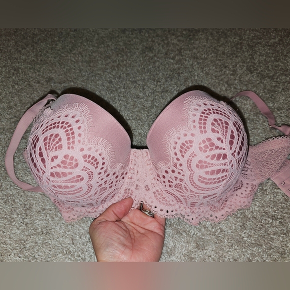 Lot of 2 Victoria's Secret bras (like new) Dream Angels size 34DDD - Picture 4 of 5